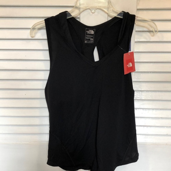 The North Face Tops - NWT The North Face Motivation 2 in 1 tank